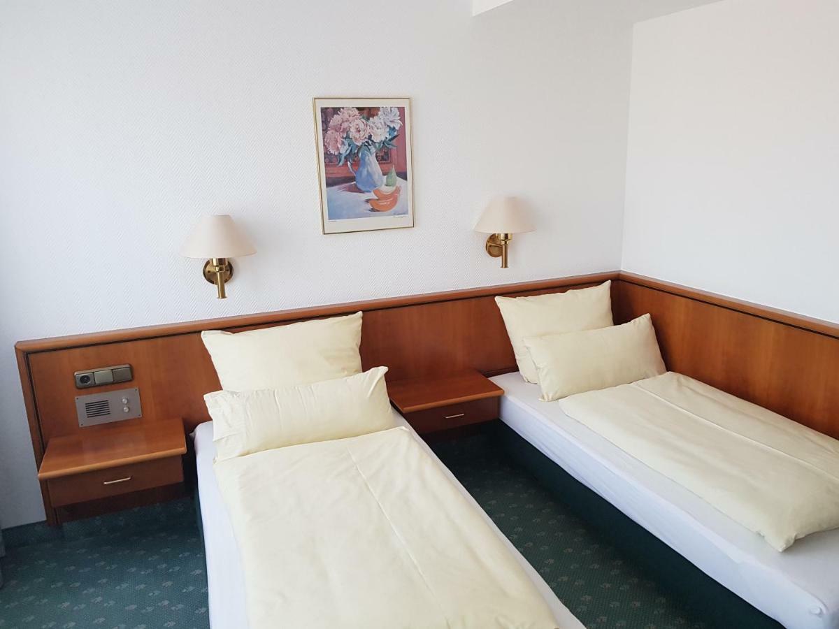 Hotel Gallmersgarten Ngoại thất bức ảnh