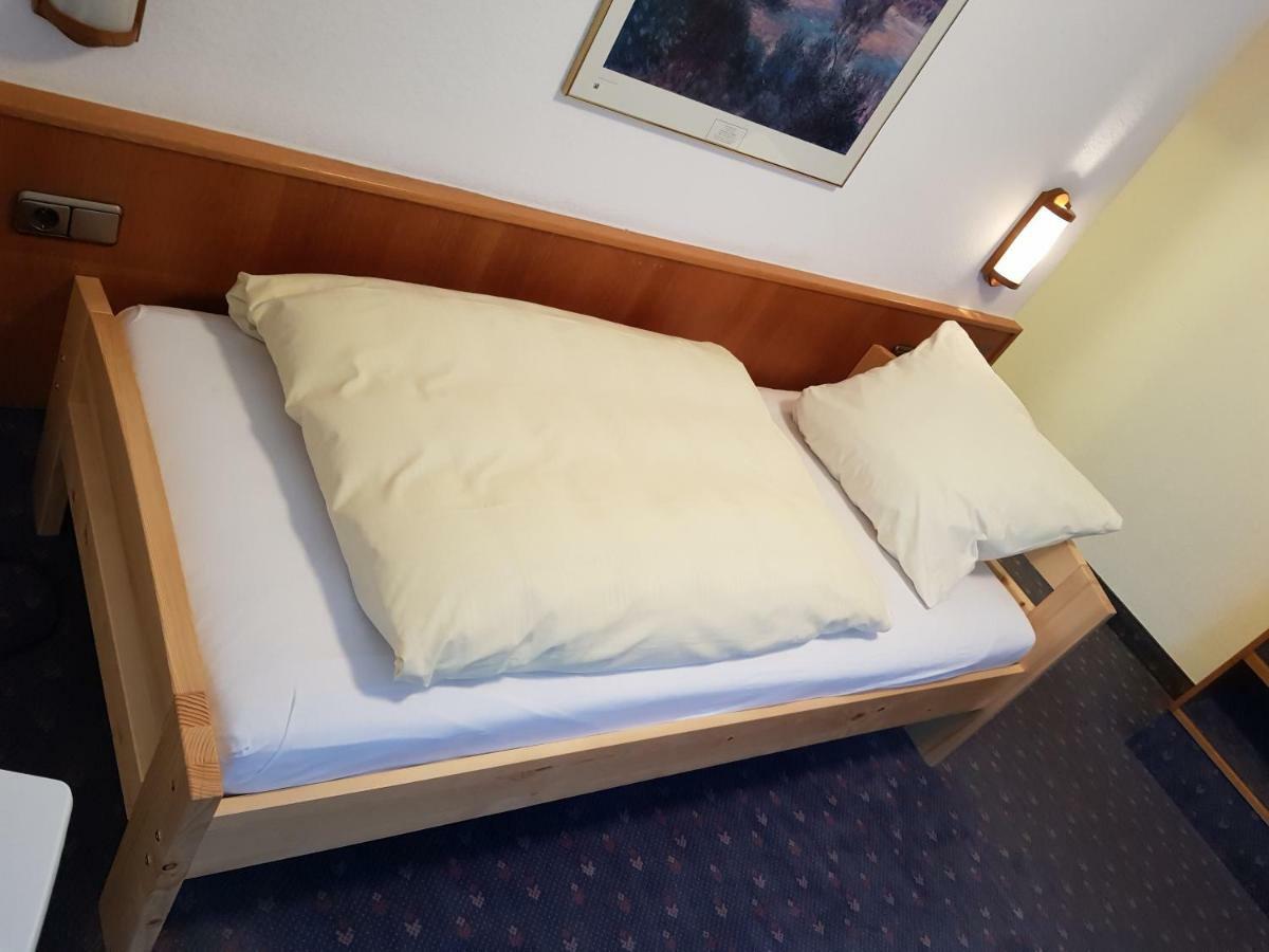 Hotel Gallmersgarten Ngoại thất bức ảnh