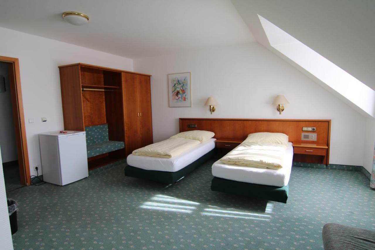 Hotel Gallmersgarten Ngoại thất bức ảnh